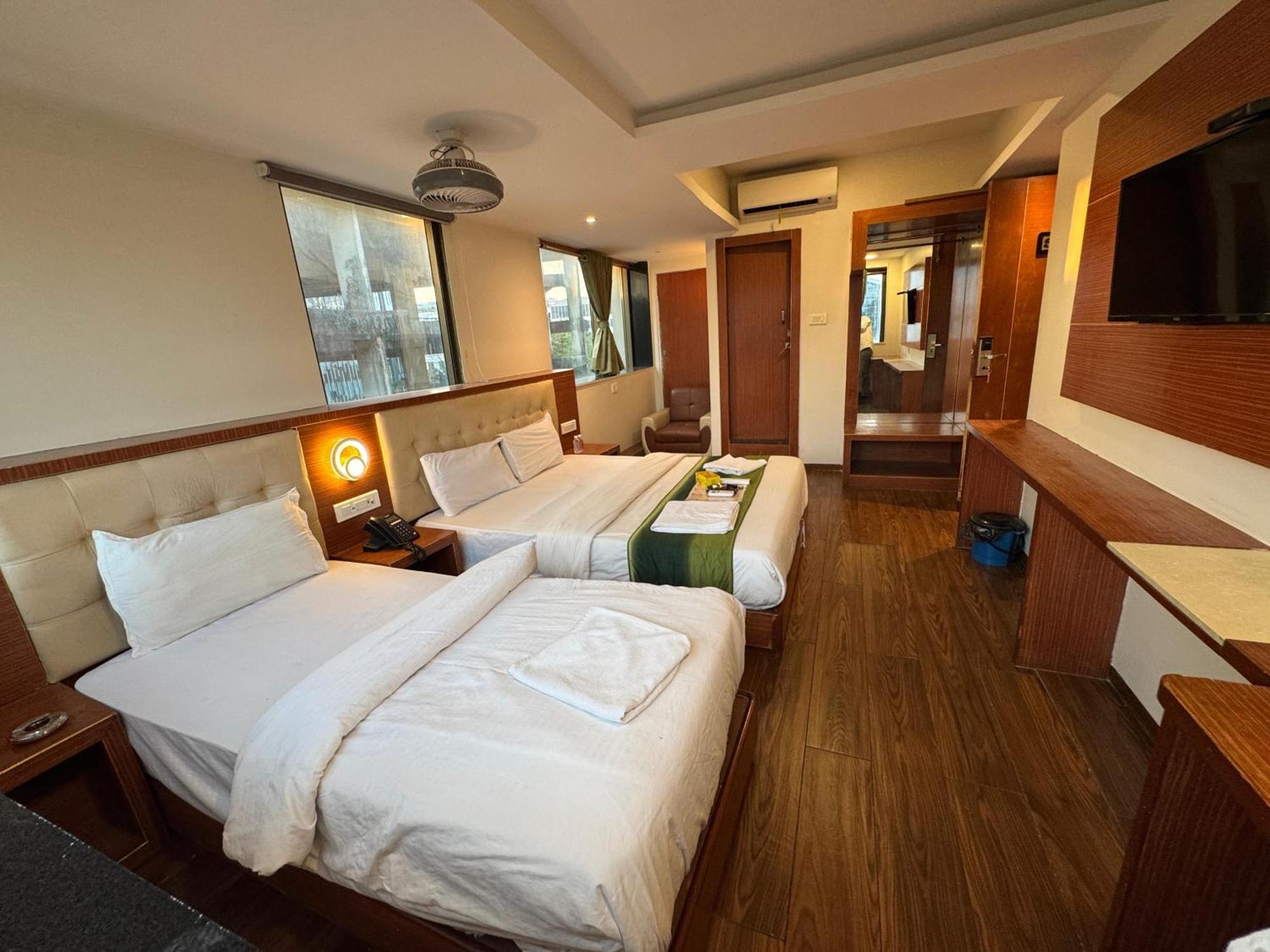 Aflon Midc Andheri East Hotel